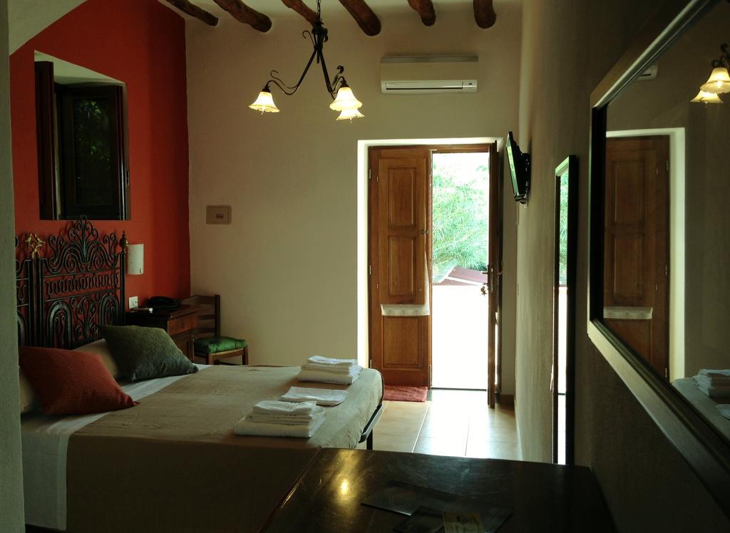 B&B La Goletta Di Salina Santa Marina Salina Ruang foto