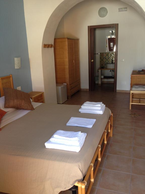 B&B La Goletta Di Salina Santa Marina Salina Ruang foto