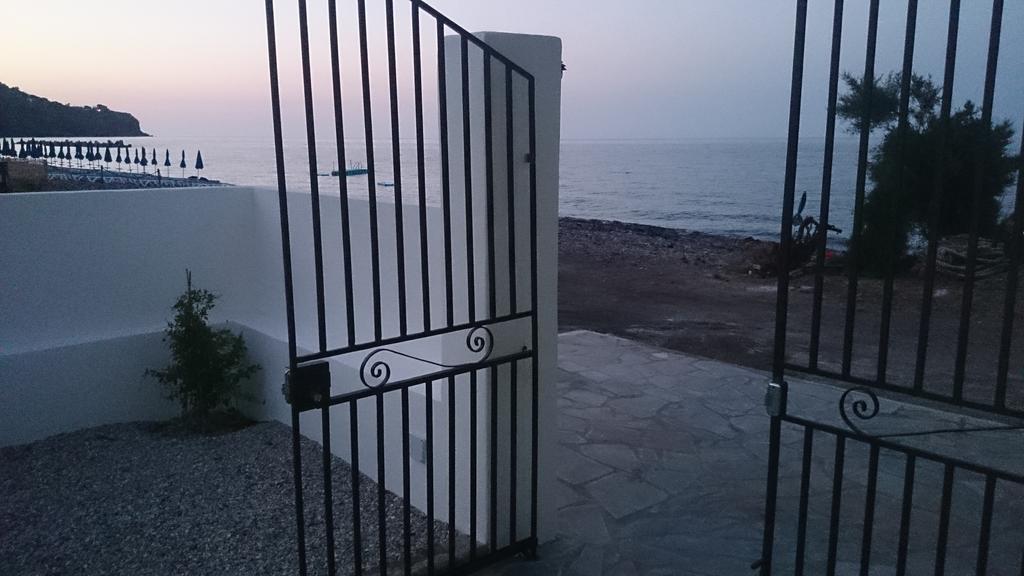 B&B La Goletta Di Salina Santa Marina Salina Bagian luar foto