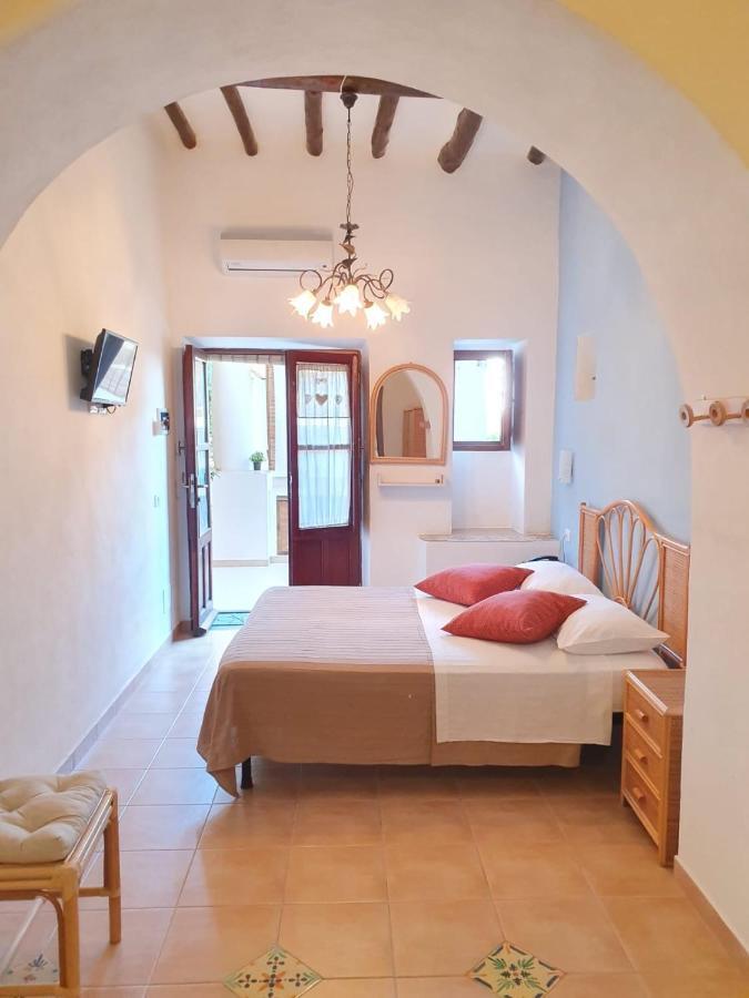 B&B La Goletta Di Salina Santa Marina Salina Bagian luar foto